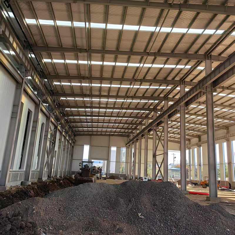 Hva er en stålkonstruksjon carport og hvorfor er den bedre enn tradisjonelle carporter